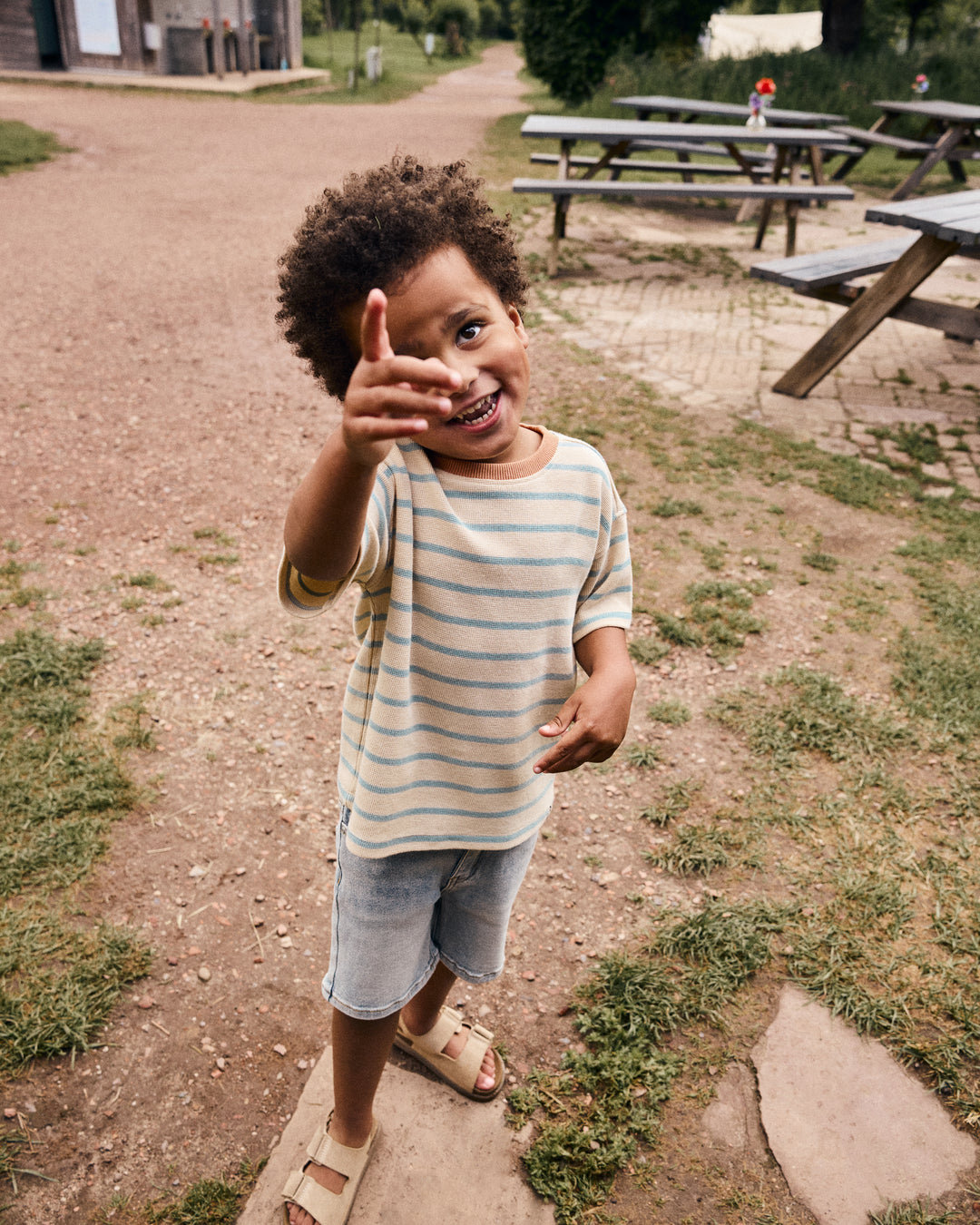 Daily Seven Oversized T-shirt Stripe - Lichtblauw Gestreept - gestyled