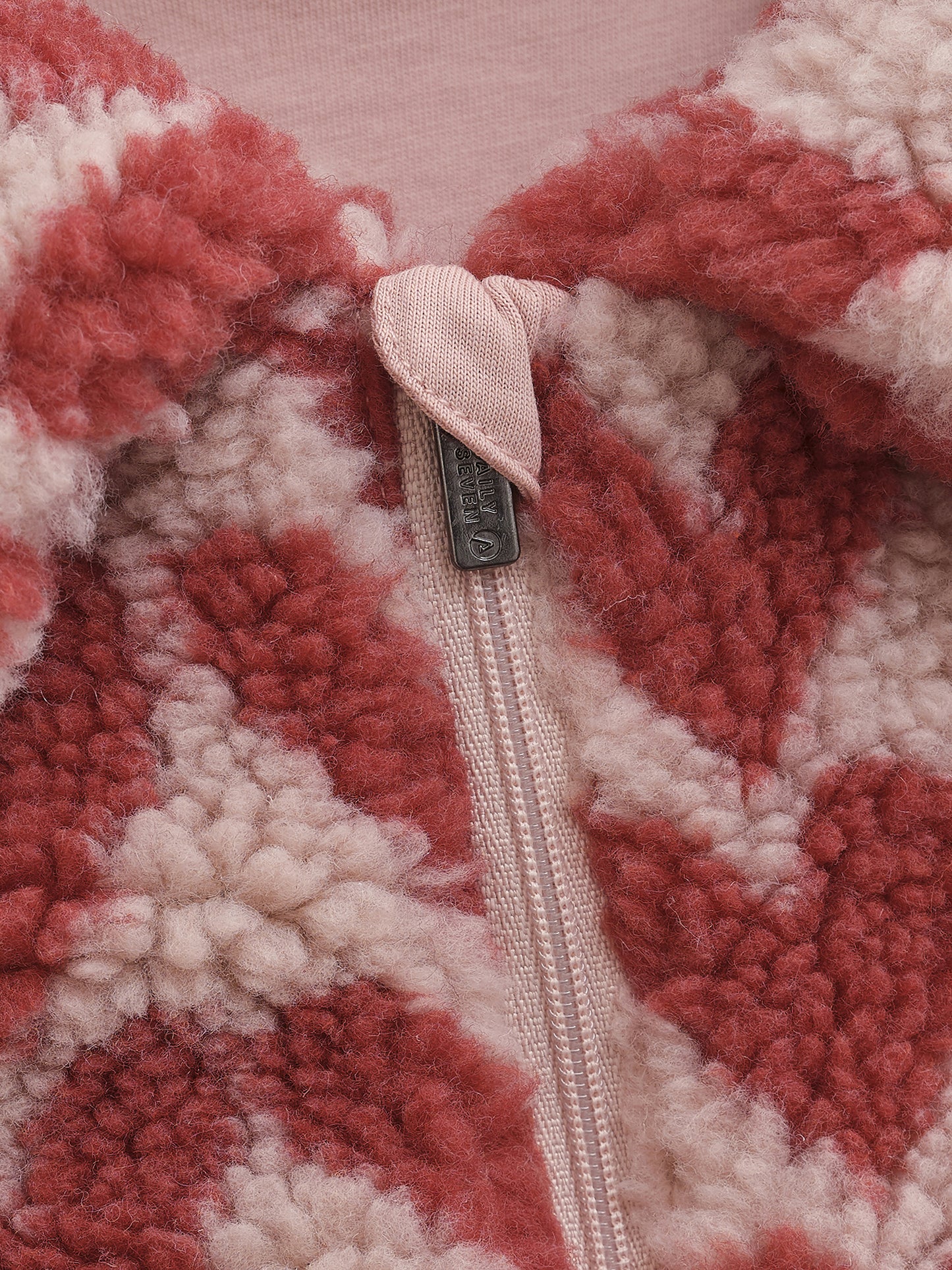 TEDDY JACKET HEARTS
