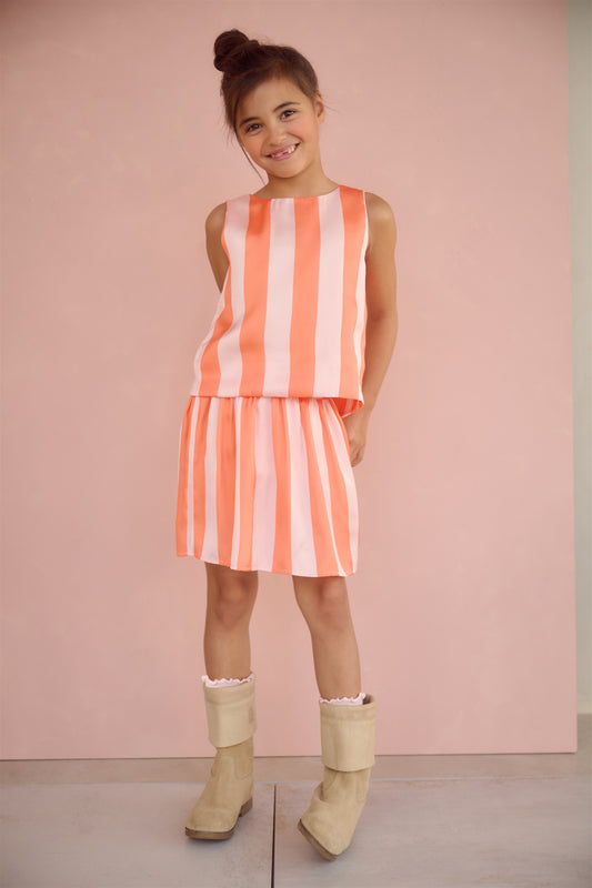 NONO mouwloze gestreepte top - detail streepdesign meisjesshirt