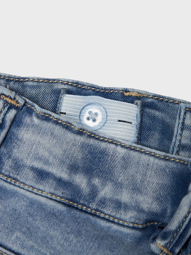 BOOTCUT JEANS