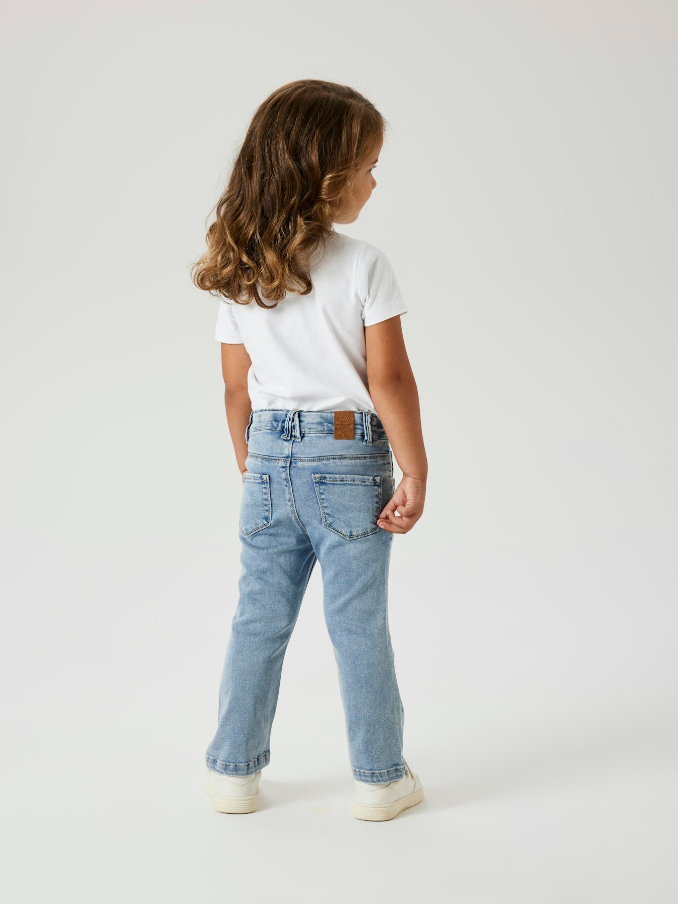 BOOTCUT JEANS