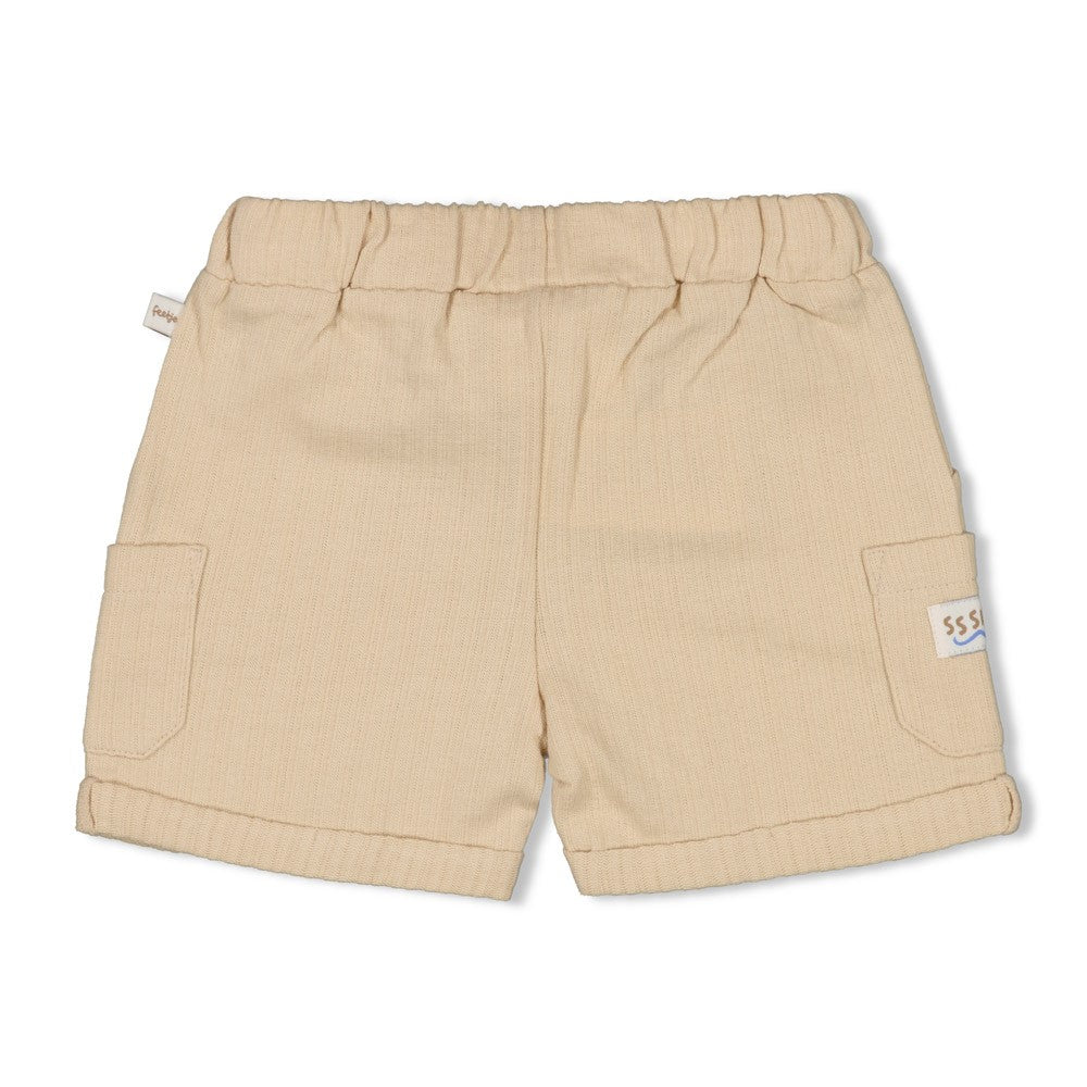 Feetje baby short Ssiesta in sand - achterkant detail
