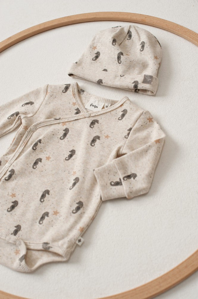 Feetje Wikkelromper Rib Sea Sweeties - Baby Romper Zeepaardjes - liggend