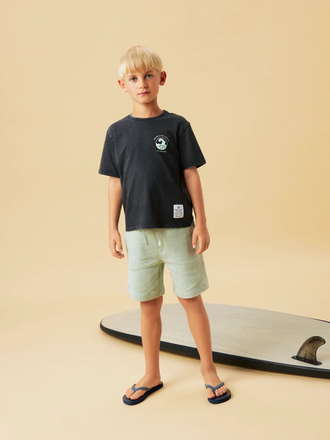 T-SHIRT NEW ADVENTURE ZWART