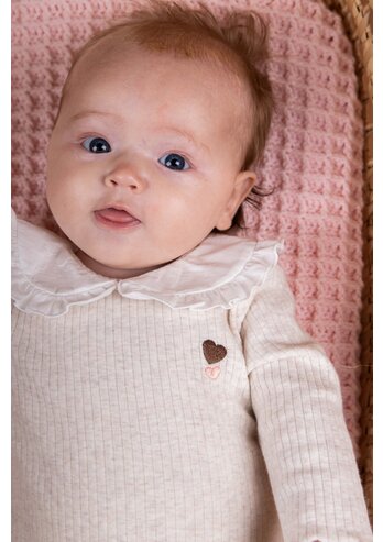BEIGE ROMPER MET KRAAGJE