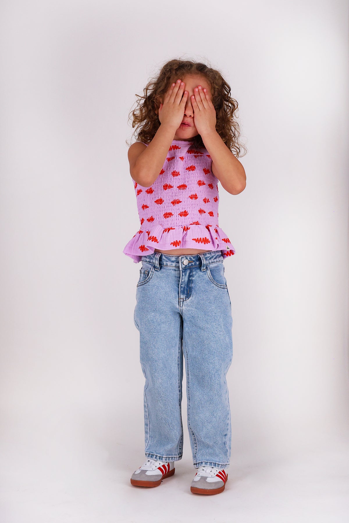 The New Chapter meisjes t-shirt Melle AOP Giant Steps close-up stofdetail en print