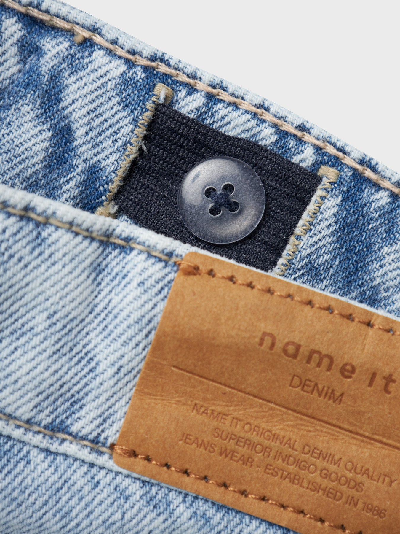 STRAIGHT JEANS LIGHT BLUE BLEACHED