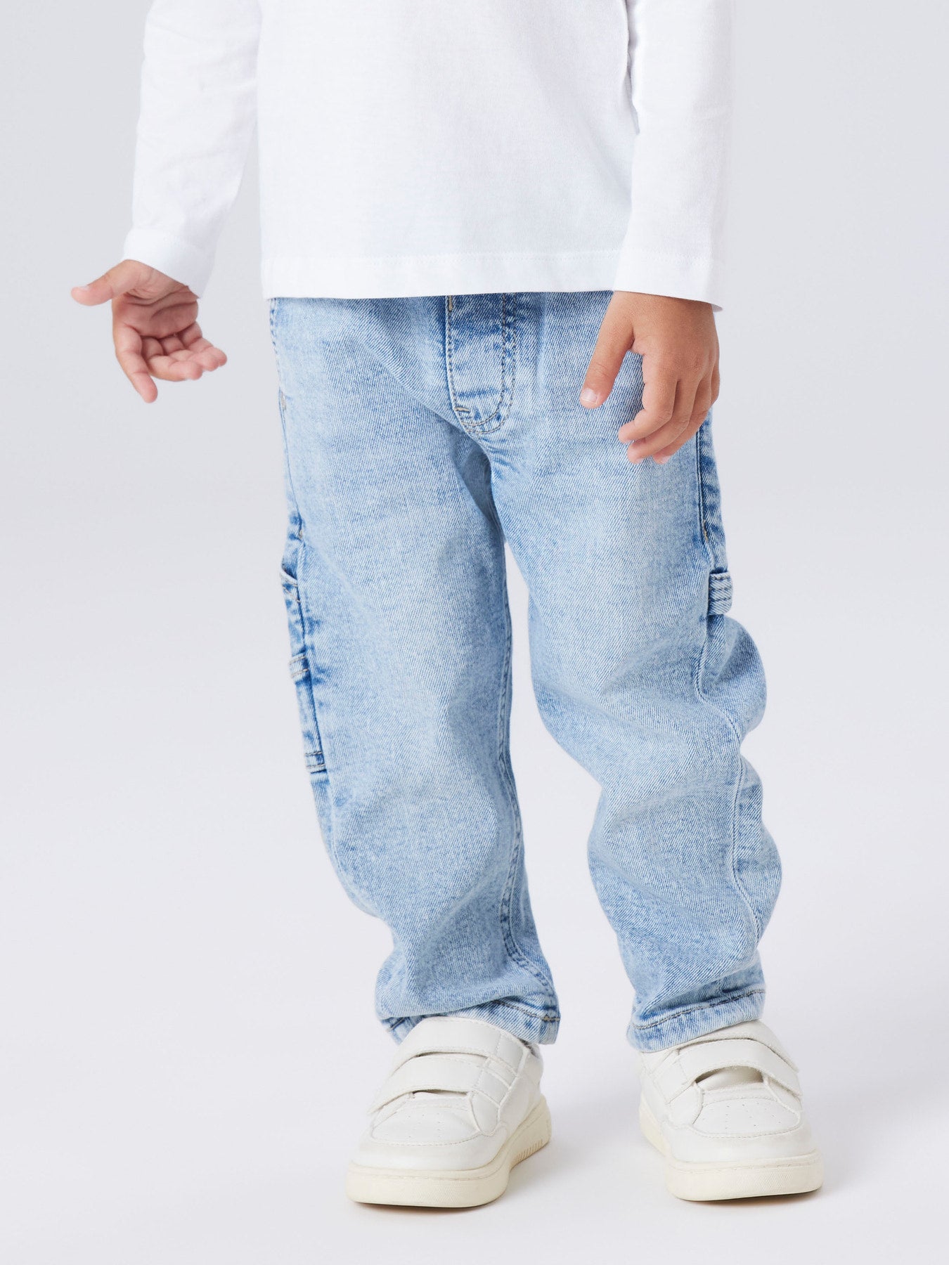 NAME IT Ben tapered carpenter jeans light blue jongens - close-up vooraanzicht