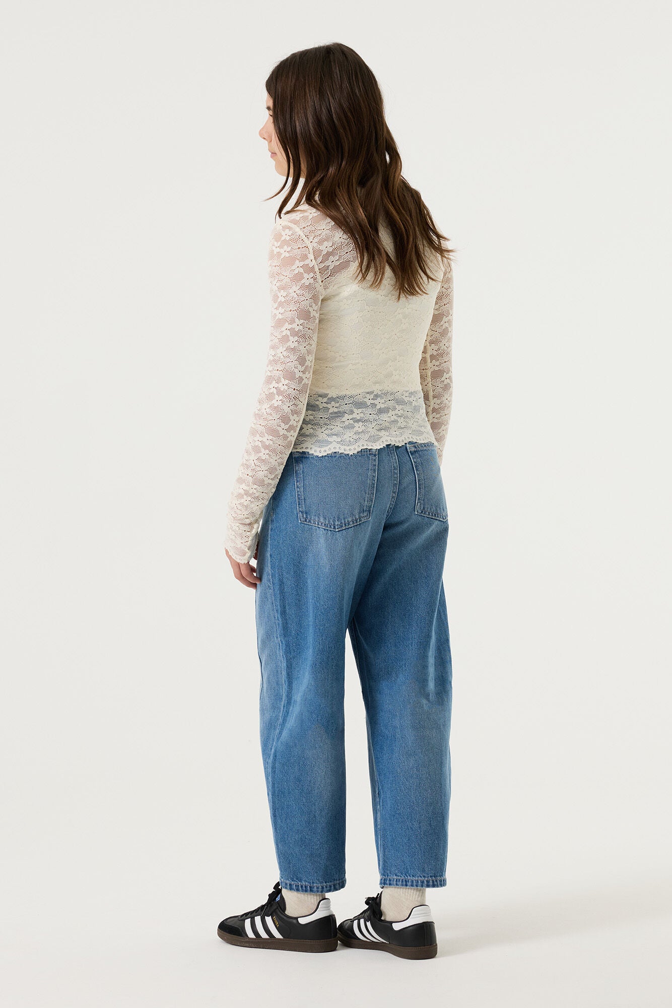Garcia longsleeve meisjes wit met kanten details - close-up