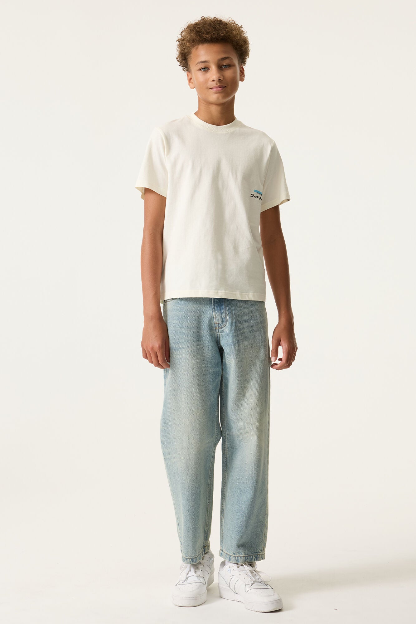 Garcia basic t-shirt wit jongens - volledig aanzicht