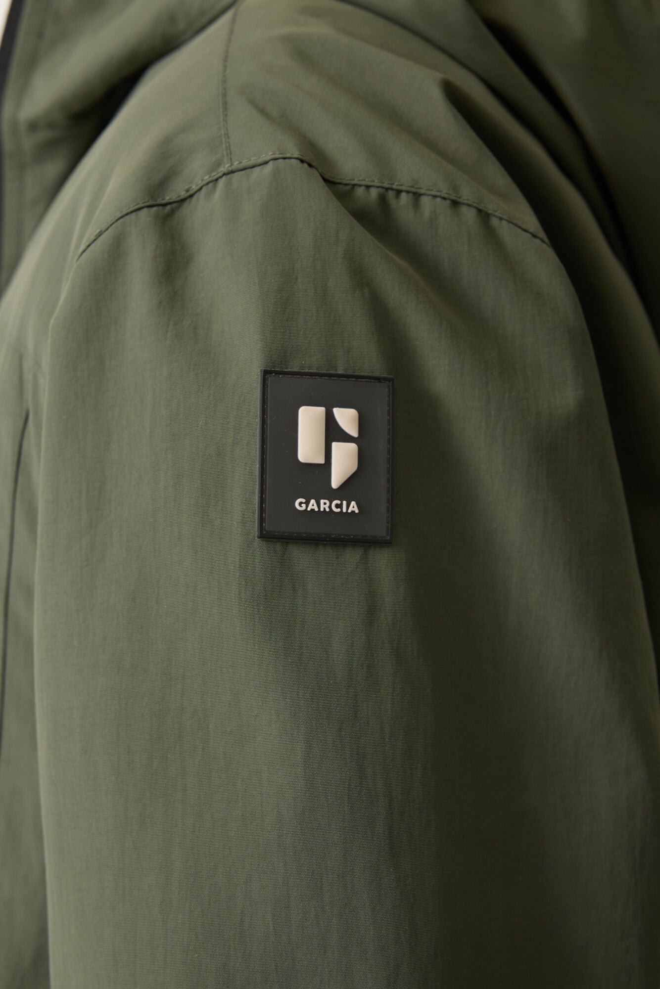 GARCIA outdoor jacket jongens kaki - volledige look gestyled