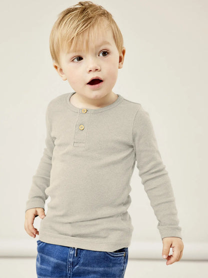 Longsleeve rib knoopjes