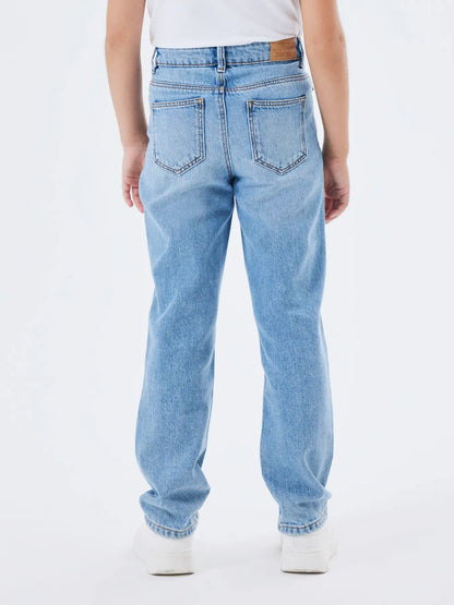Medium blue denim jeans voor meisjes - zijaanzicht met styling