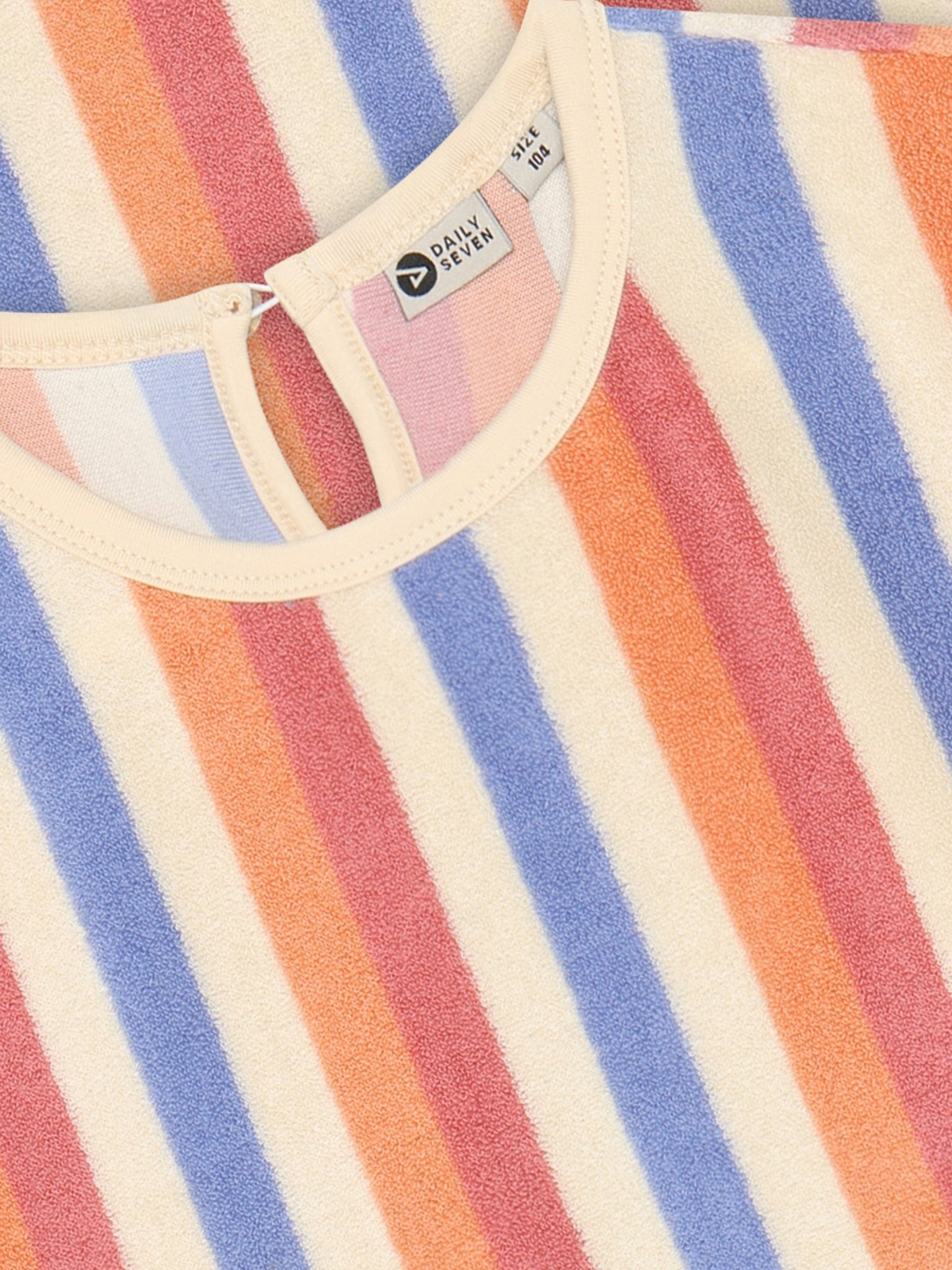 DAILY7 badstof T-shirt gestreept meisjes - detail gestreept patroon