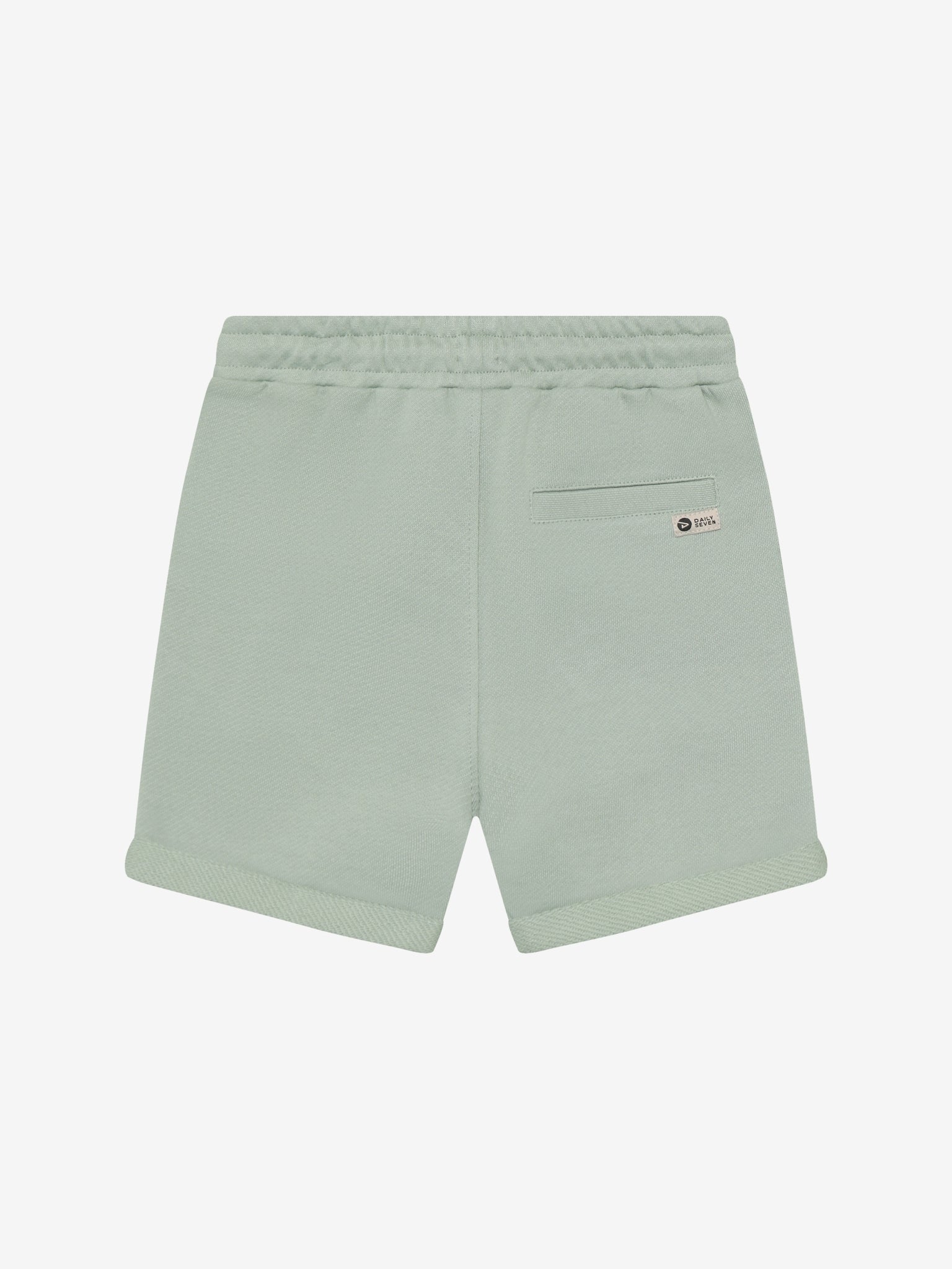 DAILY7 jongens short groen - detail achterzijde met zakken