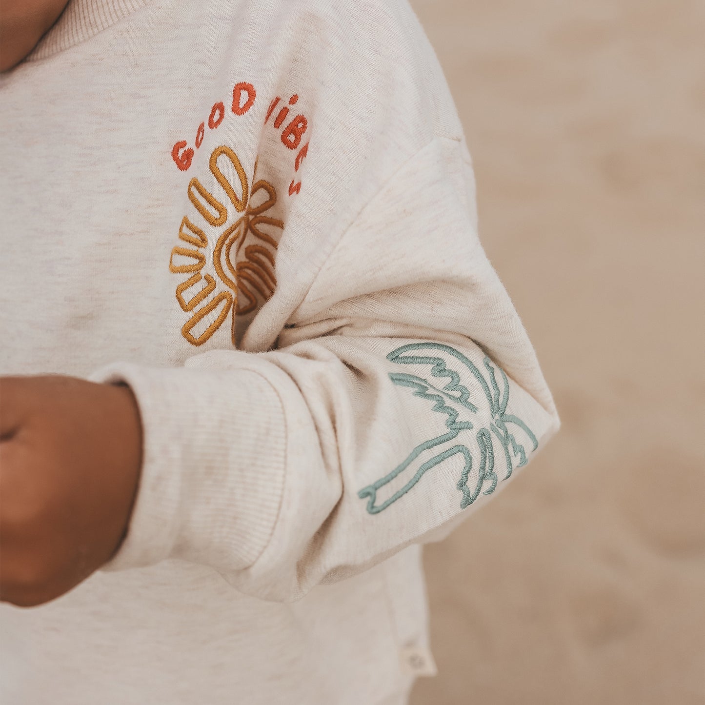 YOUR WISHES Sun Waves Oversized Sweater - detail