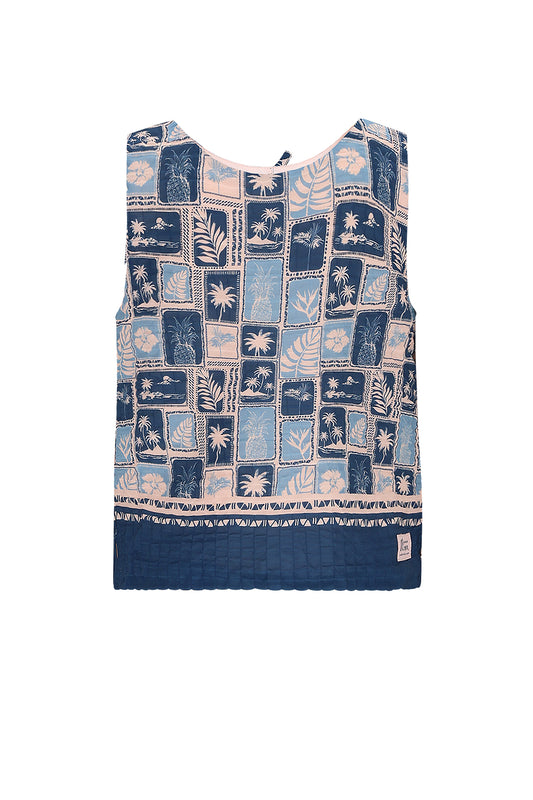 NONO mouwloze top ensign blue met all-over print - voorkant meisjesshirt