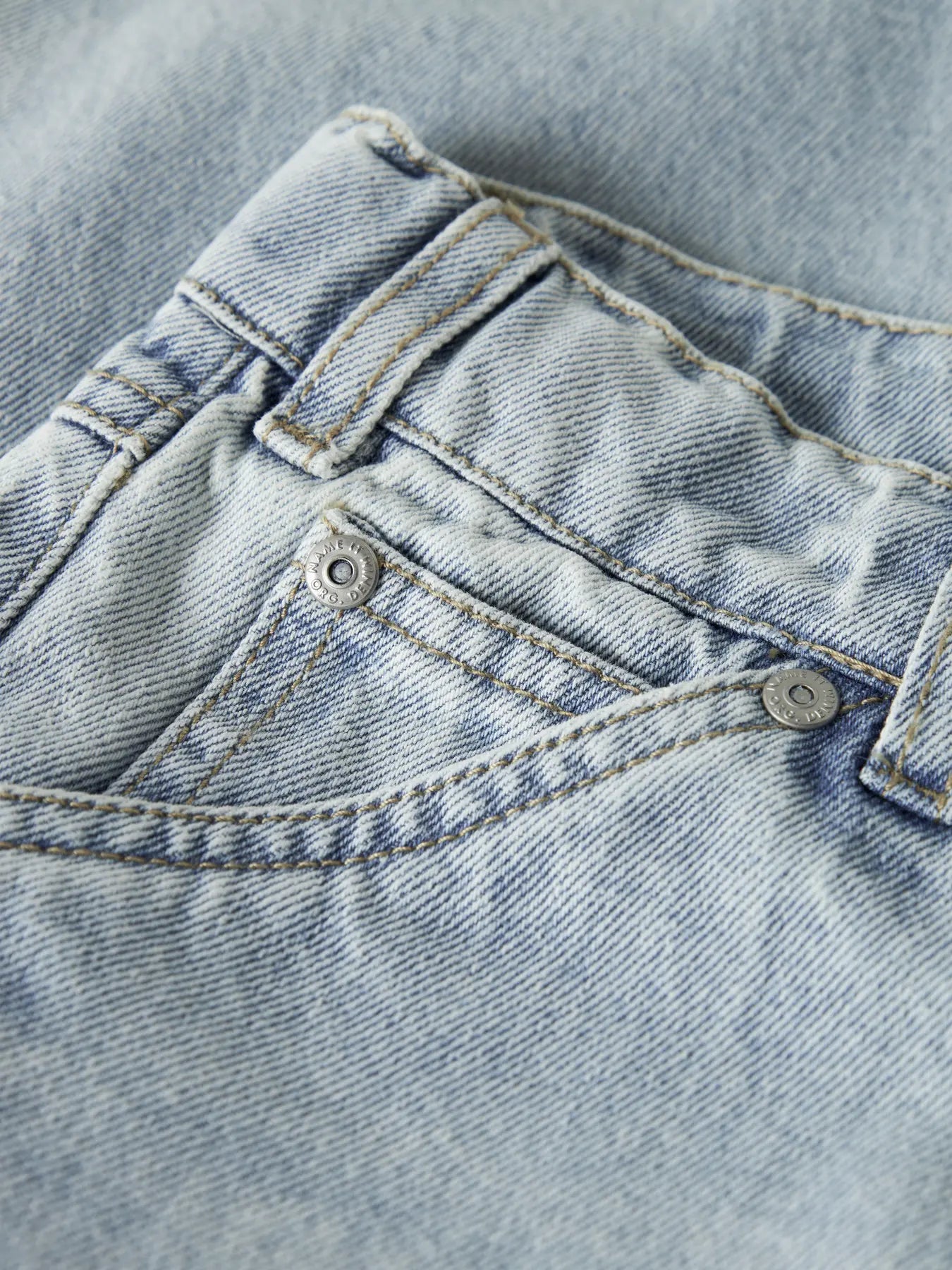 NAME IT RYAN carpenter jeans jongens light blue denim - detail zakken