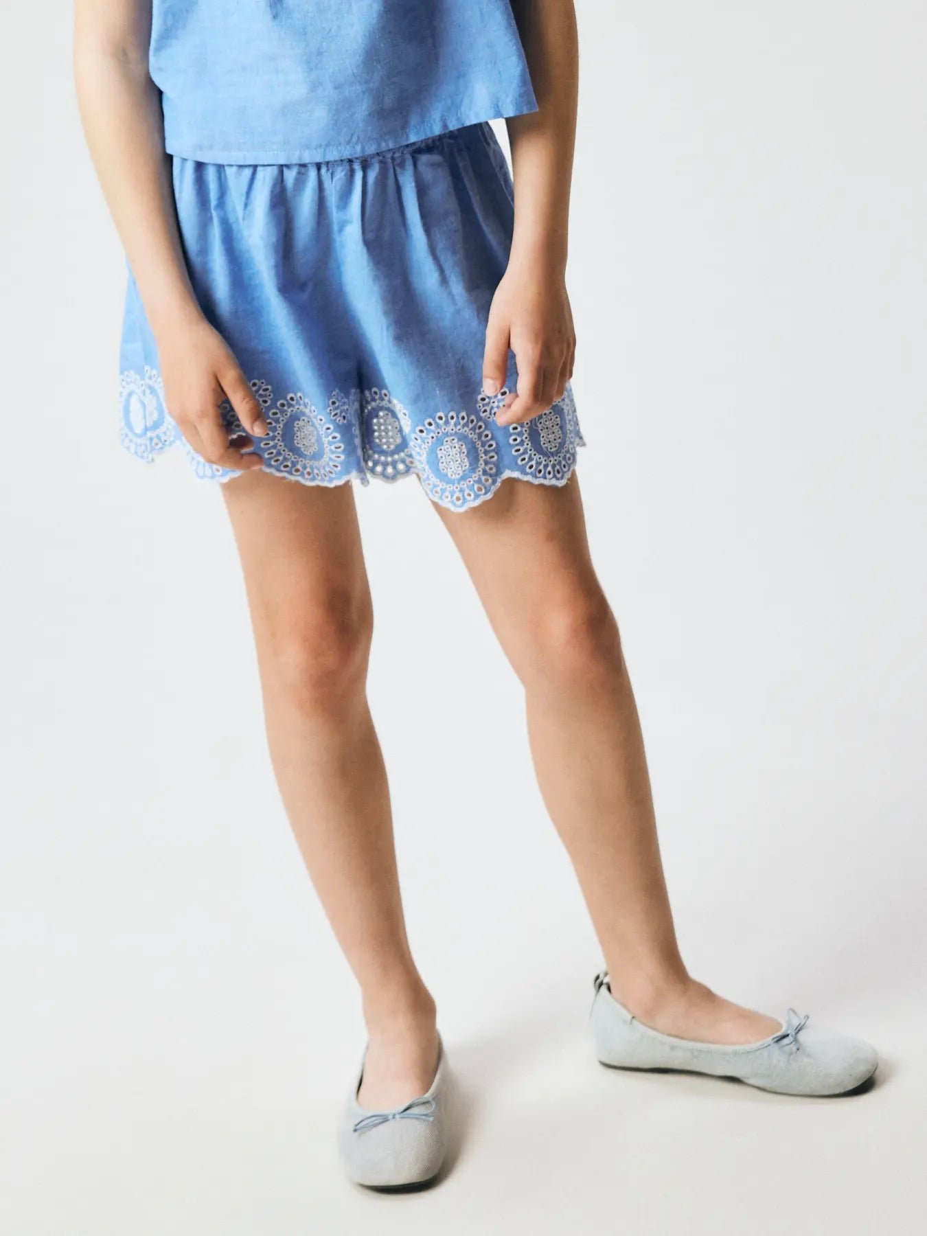 Name It Purple Impression Short – Katoenen Meisjes Short met Borduurwerk - close up gestyled