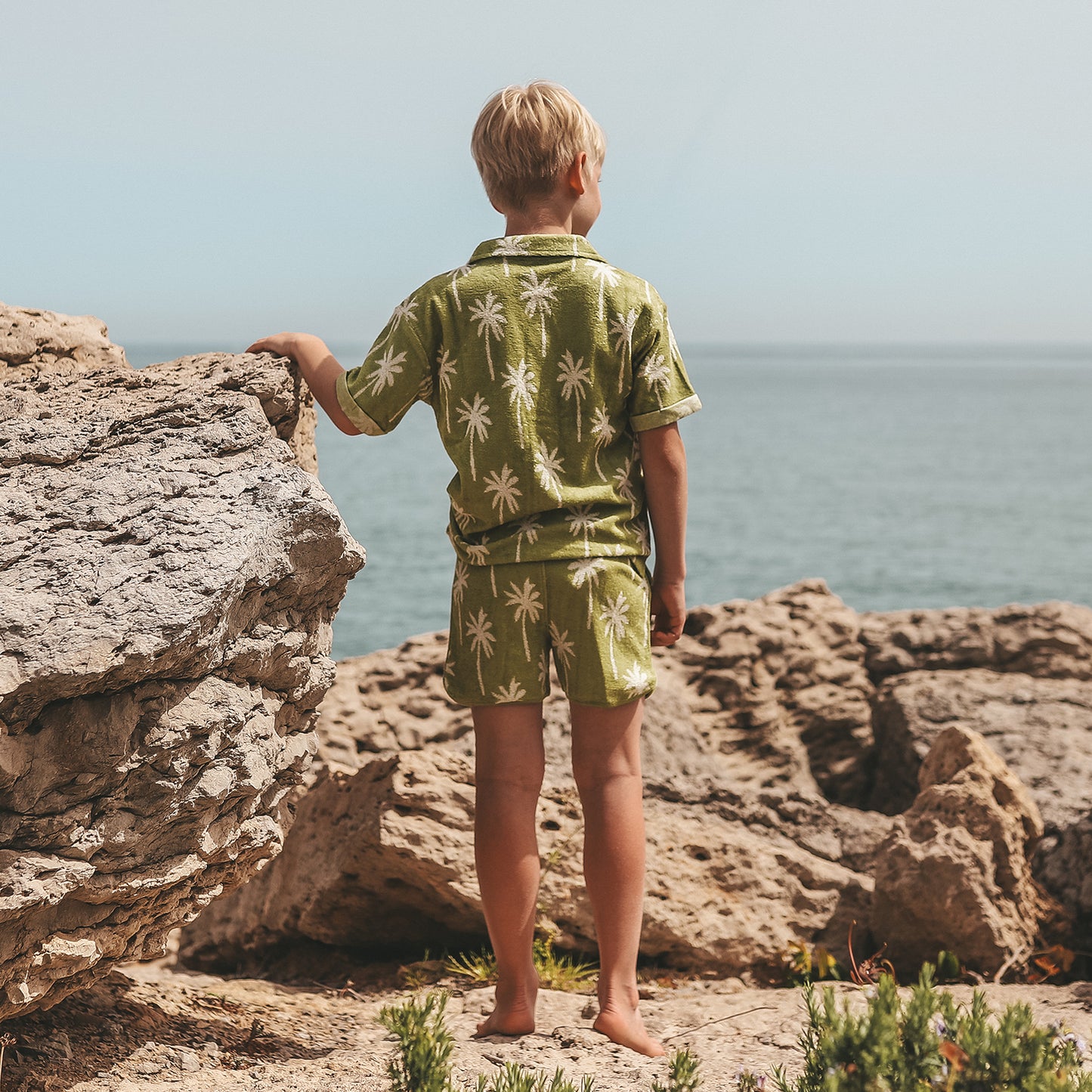 Salted Stories Beach Palm Badstof Shirt - Jongens - achterkant gestyled