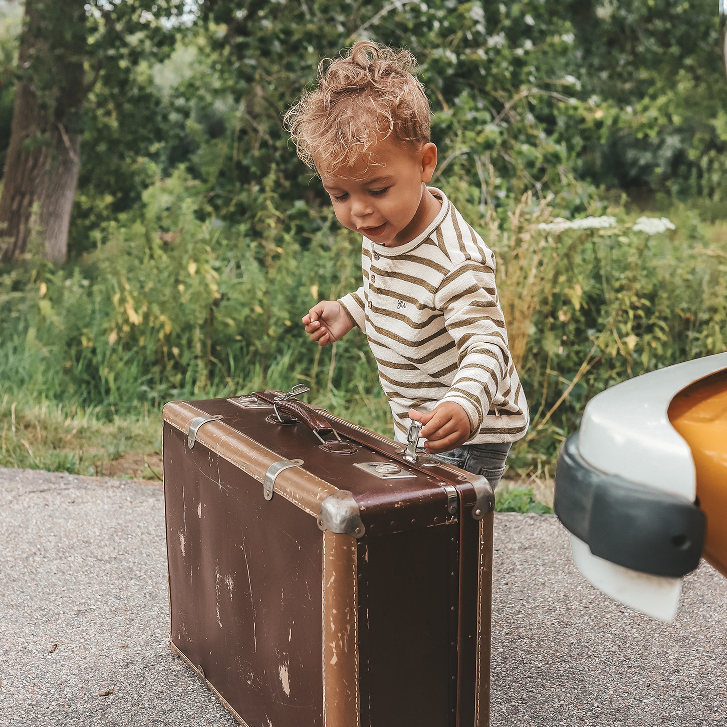 YOUR WISHES Relaxed Longsleeve Terry Stripe Olijfgroen - Stoere Jongens Longsleeve - voorkant gestyled