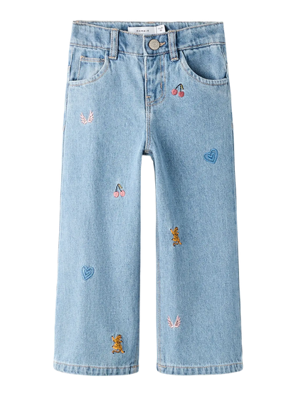 JEANS MET WIJDE PIJPEN EN LEUK BORDUURSEL